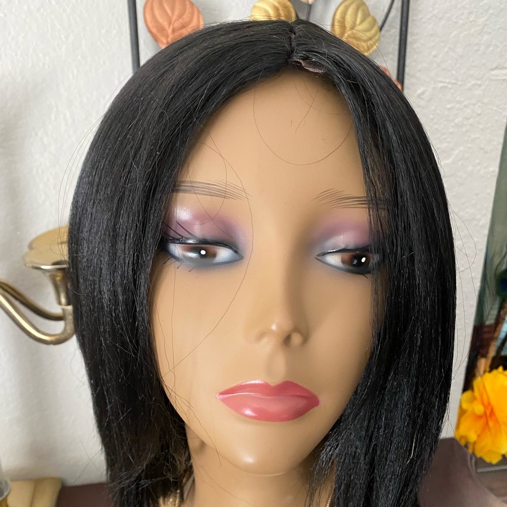 Short bob - Picture 2 of 9